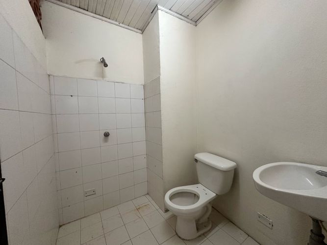 Local en arriendo en Manchester, Bello, 180 m² · foto 4 de 4