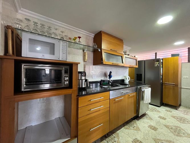Apartamento de 4 alcobas en venta en El Poblado, Medellín, 265 m² · foto 5 de 20