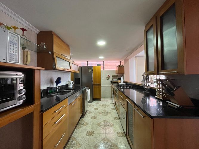 Apartamento de 4 alcobas en venta en El Poblado, Medellín, 265 m² · foto 6 de 20