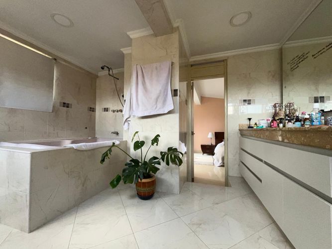 Apartamento de 4 alcobas en venta en El Poblado, Medellín, 265 m² · foto 20 de 20