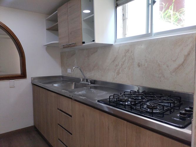 Apartamento de 3 alcobas en arriendo en El Poblado, Medellín, 73 m² · foto 4 de 17