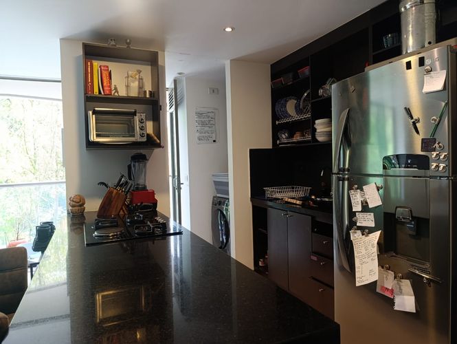 Apartamento de 2 alcobas en arriendo en El Poblado, Medellín, 104 m² · foto 5 de 14