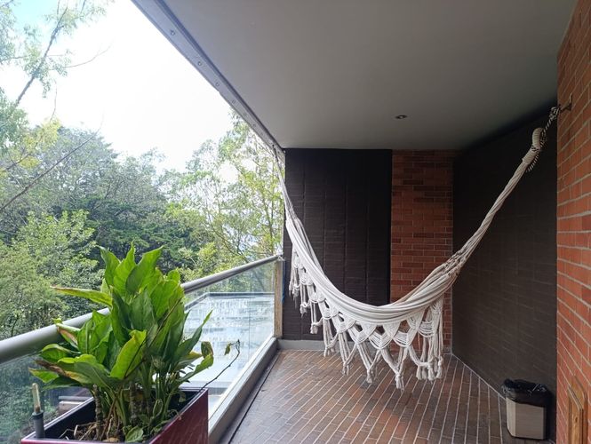 Apartamento de 2 alcobas en arriendo en El Poblado, Medellín, 104 m² · foto 13 de 14