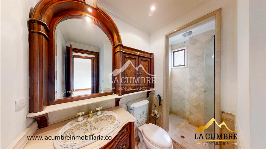 Apartamento de 4 alcobas en venta en El Tesoro, Medellín, 413 m² · foto 16 de 20