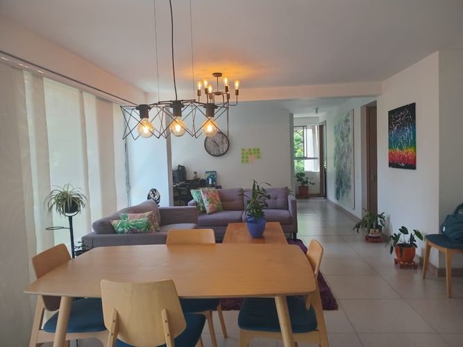 Apartamento de 2 alcobas en arriendo en El Poblado, Medellín, 94 m² · foto 4 de 18
