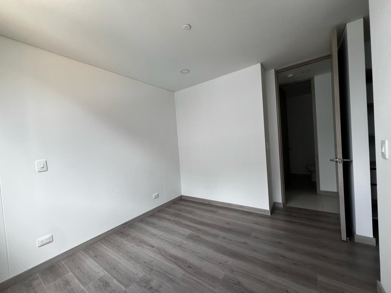 Apartamento en venta en Cumbres, Envigado · foto 11 de 18