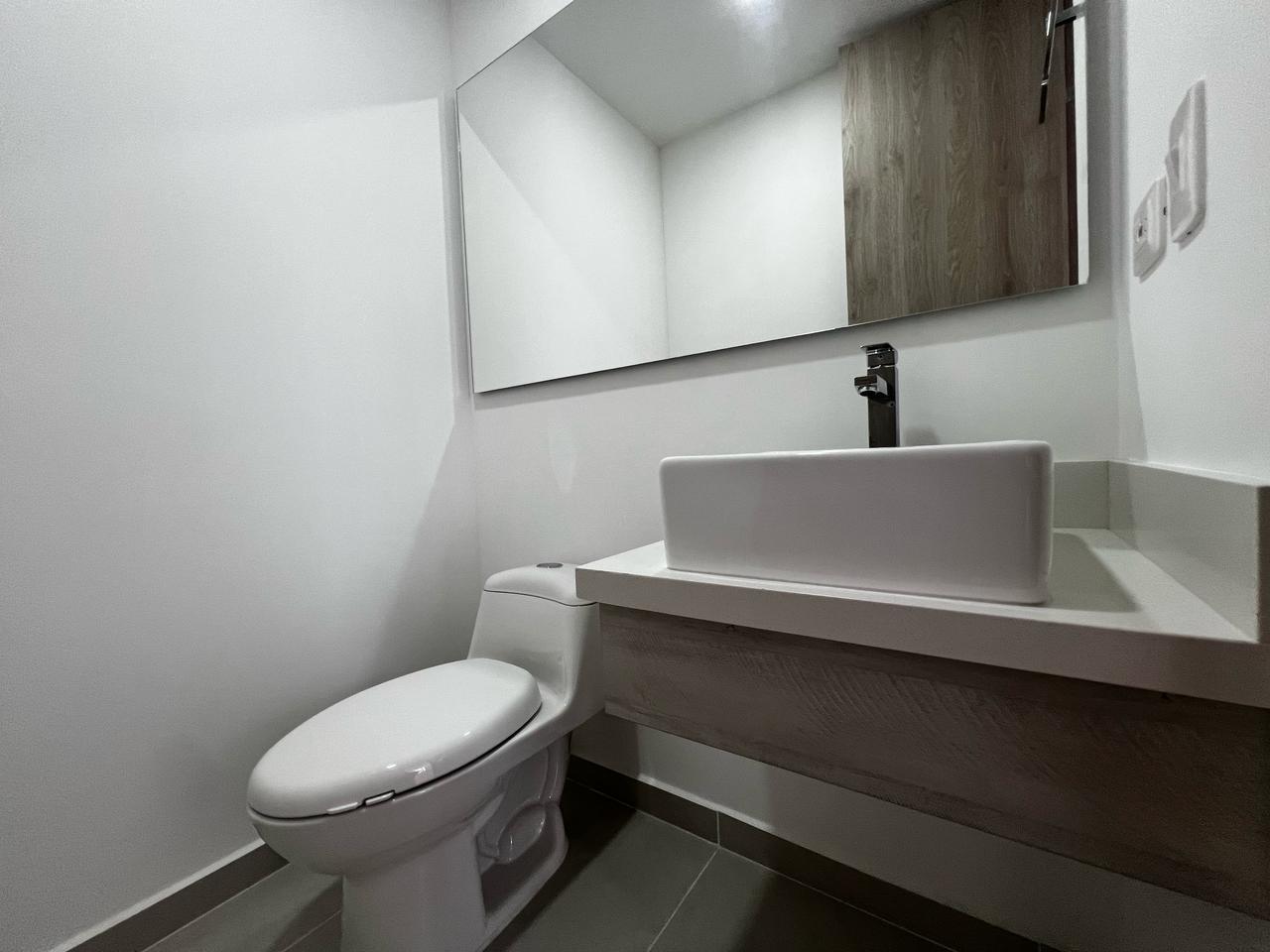 Apartamento en arriendo en Cumbres, Envigado · foto 18 de 18