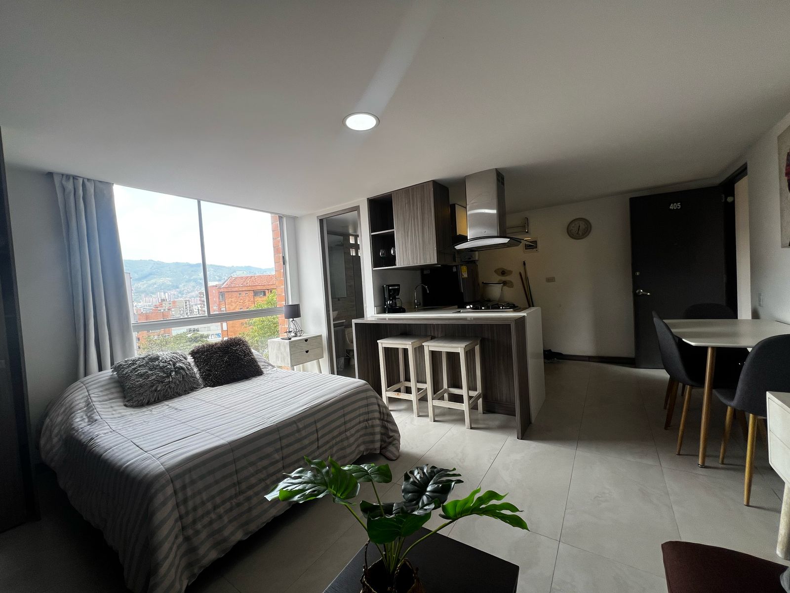 Apartamento en venta en El Poblado, Medellín · foto 3 de 17