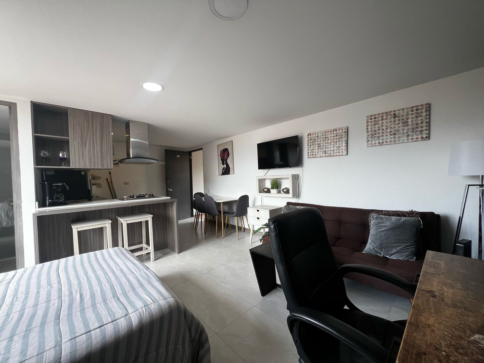 Apartamento en venta en El Poblado, Medellín · foto 5 de 17