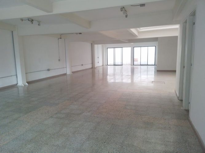 Local en arriendo en Belén, Medellín, 198 m² · foto 2 de 11