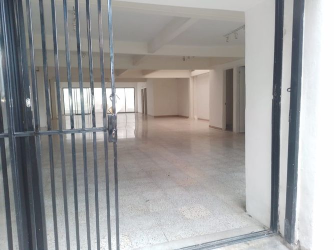 Local en arriendo en Belén, Medellín, 198 m² · foto 7 de 11
