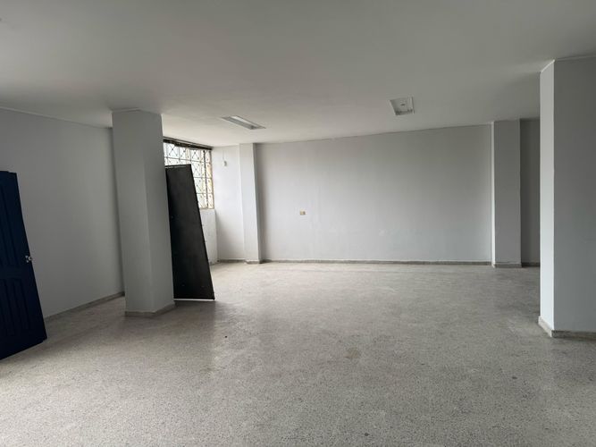 Local en arriendo en Nuevo Sotomayor, Bucaramanga, 180 m² · foto 2 de 5