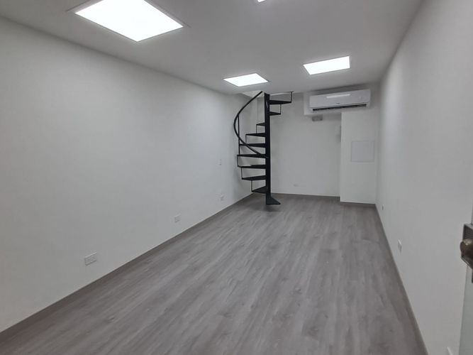 Local en arriendo en El Poblado, Medellín, 36 m² · foto 3 de 5