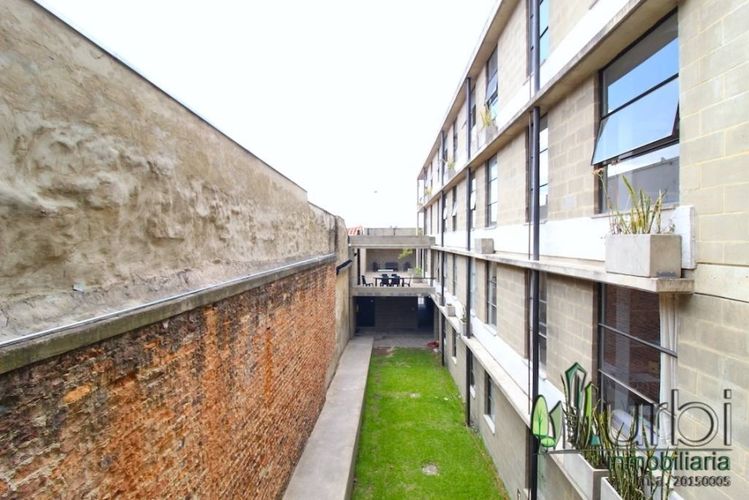Apartaestudio en venta en Las Cruces, Bogotá, 38 m² · foto 8 de 15