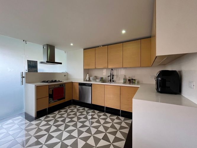 Apartamento de 3 alcobas en arriendo en El Poblado, Medellín, 210 m² · foto 8 de 19