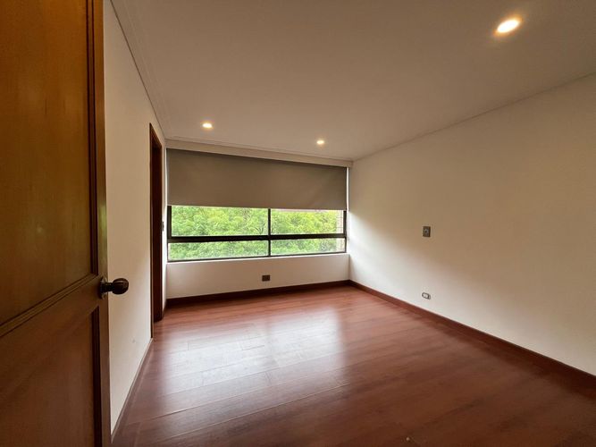 Apartamento de 3 alcobas en arriendo en El Poblado, Medellín, 210 m² · foto 9 de 19