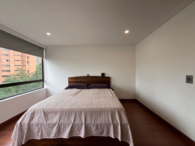 Apartamento de 3 alcobas en arriendo en El Poblado, Medellín, 210 m² · foto 10 de 19