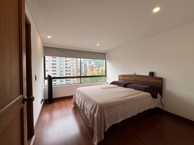 Apartamento de 3 alcobas en arriendo en El Poblado, Medellín, 210 m² · foto 11 de 19