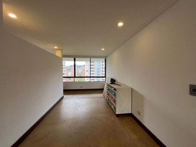 Apartamento de 3 alcobas en arriendo en El Poblado, Medellín, 210 m² · foto 12 de 19