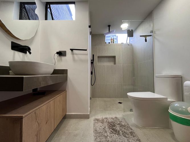 Apartamento de 3 alcobas en arriendo en El Poblado, Medellín, 210 m² · foto 15 de 19