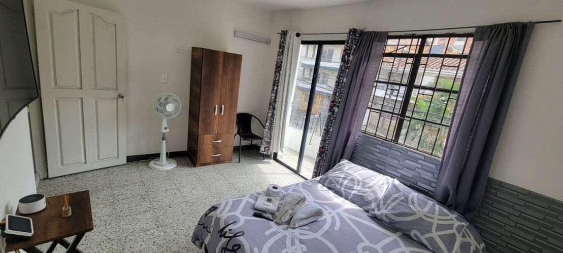 Apartaestudio en venta en La Castellana, Medellín, 33 m² · foto 6 de 13
