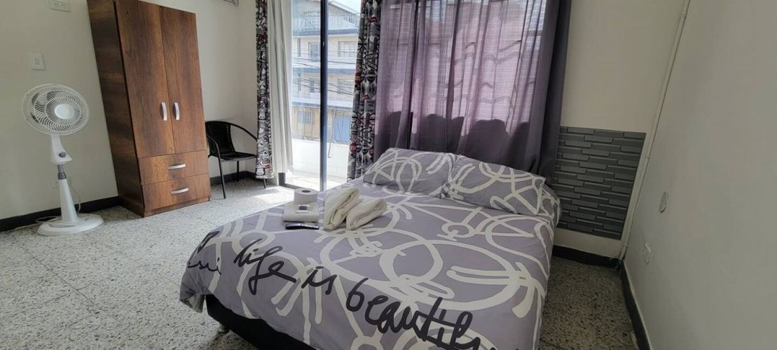 Apartaestudio en venta en La Castellana, Medellín, 33 m² · foto 9 de 13