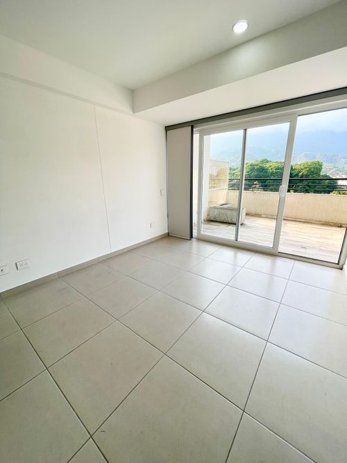 Apartamento de 3 alcobas en venta en Cn. Tierra Linda Et. Ii, Ibagué, 140 m² · foto 13 de 22