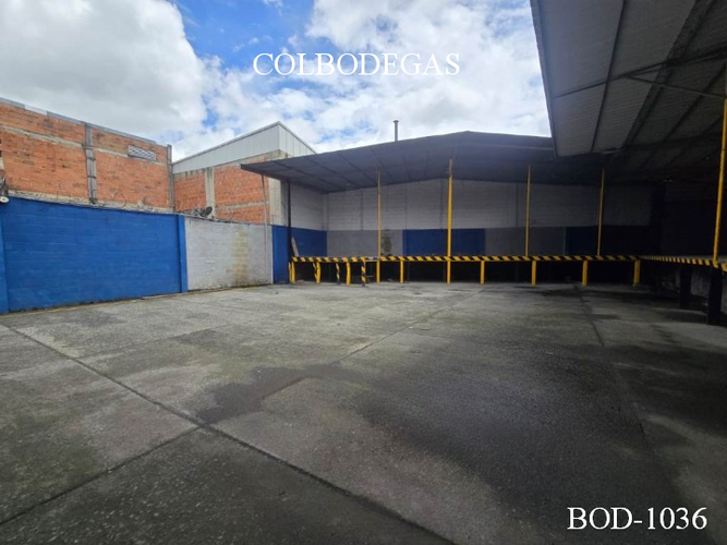 Bodega en venta en La Badea, Dosquebradas, 560 m² · foto 2 de 24