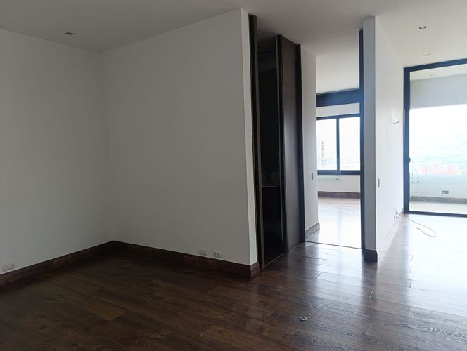 Apartamento de 2 alcobas en arriendo en El Poblado, Medellín, 112 m² · foto 9 de 18