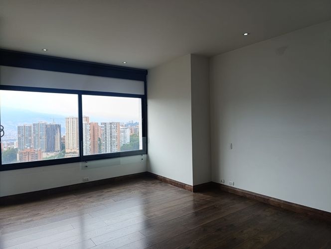 Apartamento de 2 alcobas en arriendo en El Poblado, Medellín, 112 m² · foto 11 de 18
