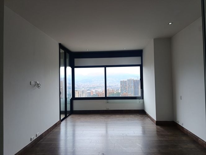 Apartamento de 2 alcobas en arriendo en El Poblado, Medellín, 112 m² · foto 13 de 18