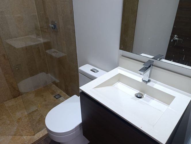 Apartamento de 2 alcobas en arriendo en El Poblado, Medellín, 112 m² · foto 16 de 18