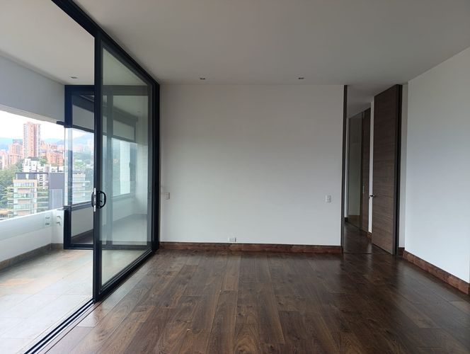 Apartamento de 2 alcobas en arriendo en El Poblado, Medellín, 112 m² · foto 17 de 18