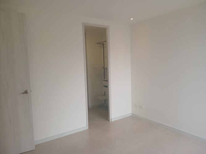 Apartamento de 2 alcobas en arriendo en El Poblado, Medellín, 74 m² · foto 9 de 16