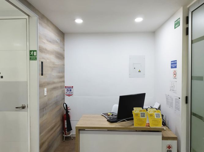 Consultorio en arriendo en El Poblado, Medellín, 42 m² · foto 14 de 15