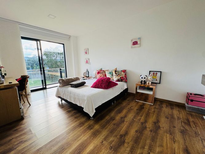 Casa de 6 alcobas en venta en Guayabito, Rionegro, 900 m² · foto 11 de 17
