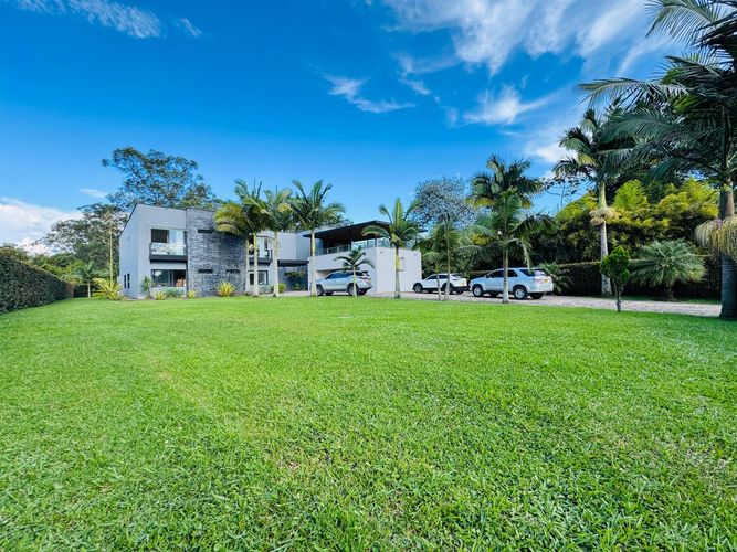 Casa de 6 alcobas en venta en Guayabito, Rionegro, 900 m² · foto 15 de 17