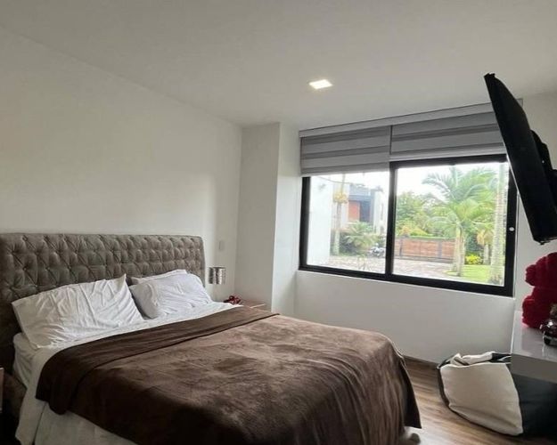 Casa de 6 alcobas en arriendo en Guayabito, Rionegro, 900 m² · foto 8 de 17