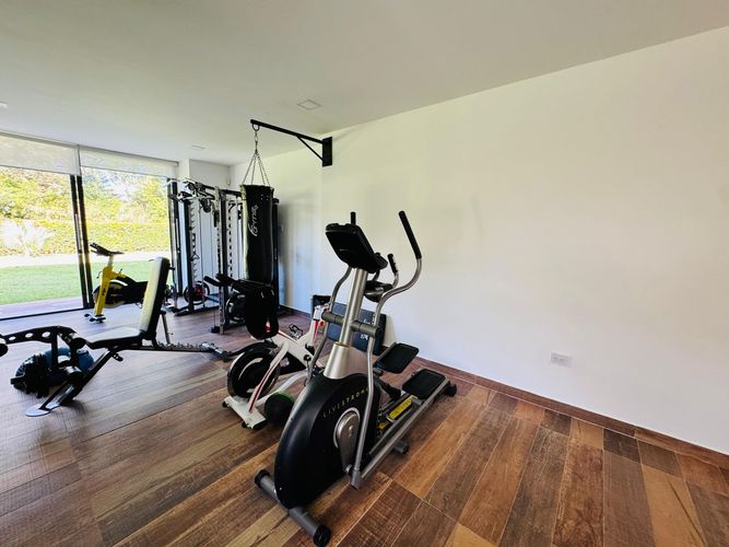 Casa de 6 alcobas en arriendo en Guayabito, Rionegro, 900 m² · foto 17 de 17