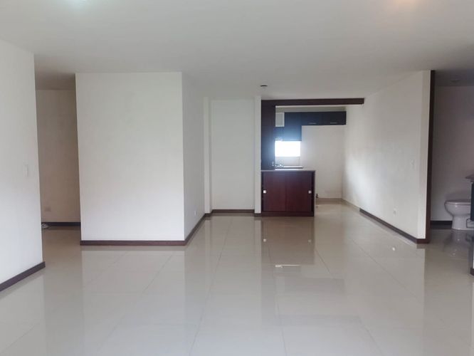 Apartamento de 3 alcobas en venta en El Poblado, Medellín, 116 m² · foto 3 de 20
