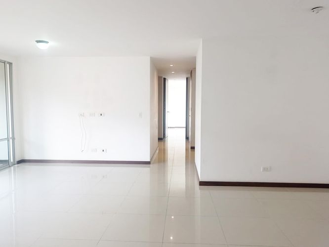 Apartamento de 3 alcobas en venta en El Poblado, Medellín, 116 m² · foto 4 de 20