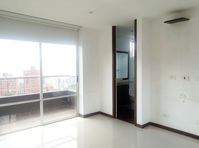 Apartamento de 3 alcobas en venta en El Poblado, Medellín, 116 m² · foto 5 de 20