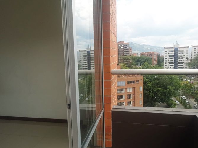 Apartamento de 3 alcobas en venta en El Poblado, Medellín, 116 m² · foto 19 de 20