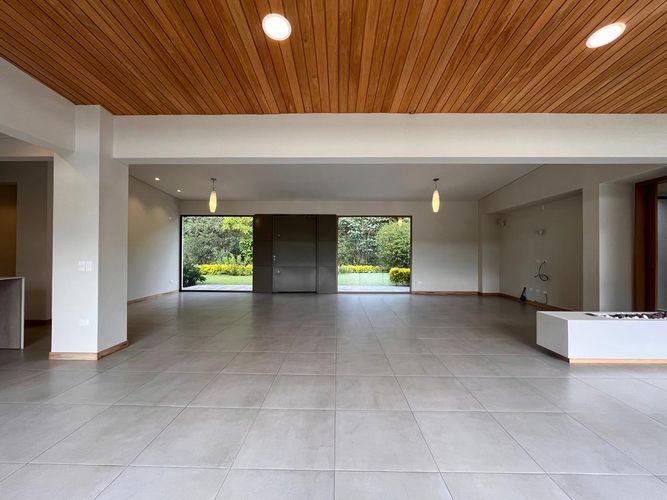 Casa de 3 alcobas en venta en Santa Elena, El Retiro, 418 m² · foto 4 de 20