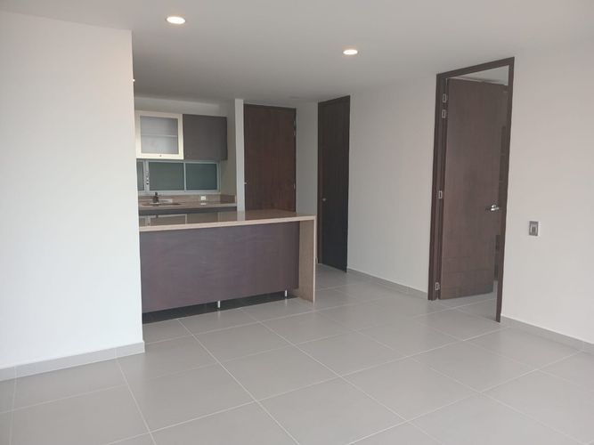 Apartamento de 2 alcobas en arriendo en El Poblado, Medellín, 90 m² · foto 4 de 16