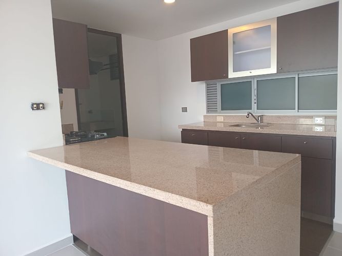 Apartamento de 2 alcobas en arriendo en El Poblado, Medellín, 90 m² · foto 7 de 16