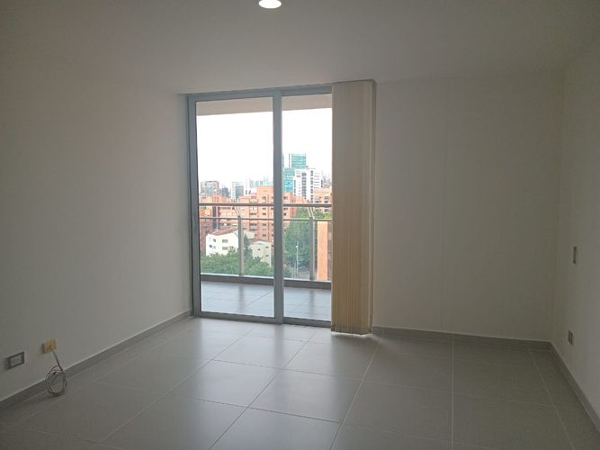 Apartamento de 2 alcobas en arriendo en El Poblado, Medellín, 90 m² · foto 8 de 16