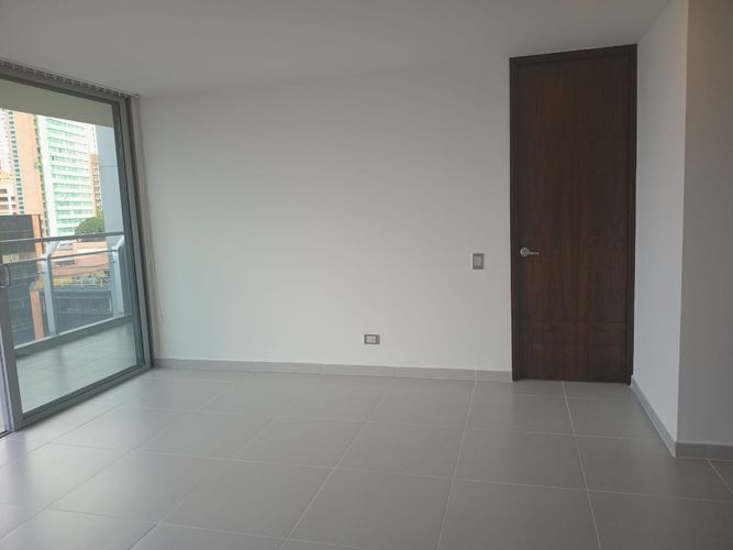 Apartamento de 2 alcobas en arriendo en El Poblado, Medellín, 90 m² · foto 9 de 16