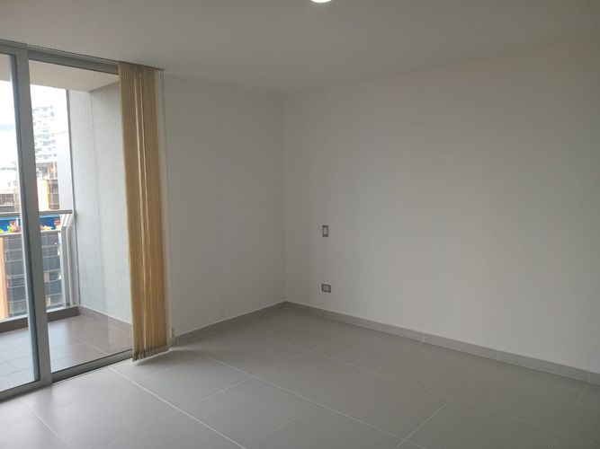 Apartamento de 2 alcobas en arriendo en El Poblado, Medellín, 90 m² · foto 13 de 16