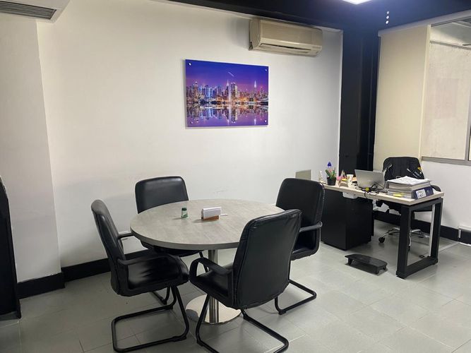 Oficina en arriendo en El Poblado, Medellín, 140 m² · foto 3 de 17